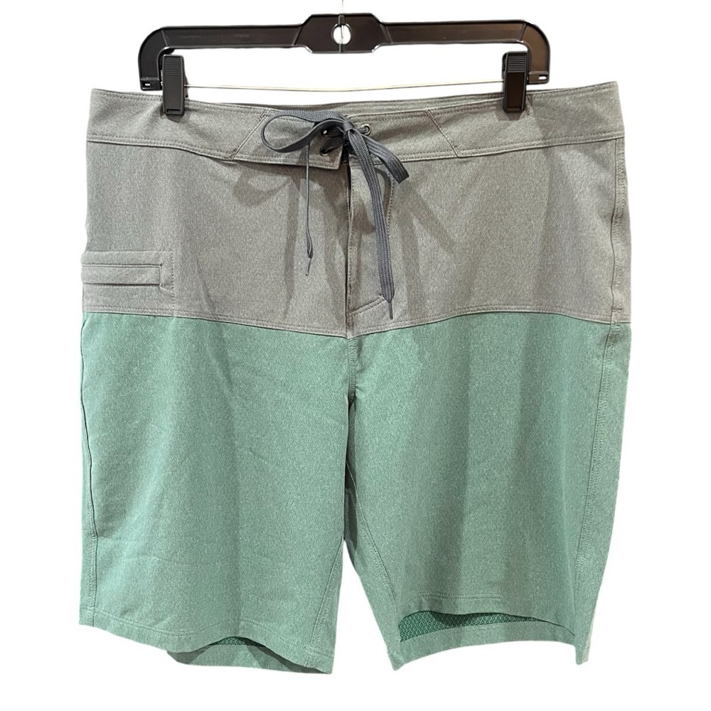 Toad and Co Cetacean Block Board Shorts Size 34